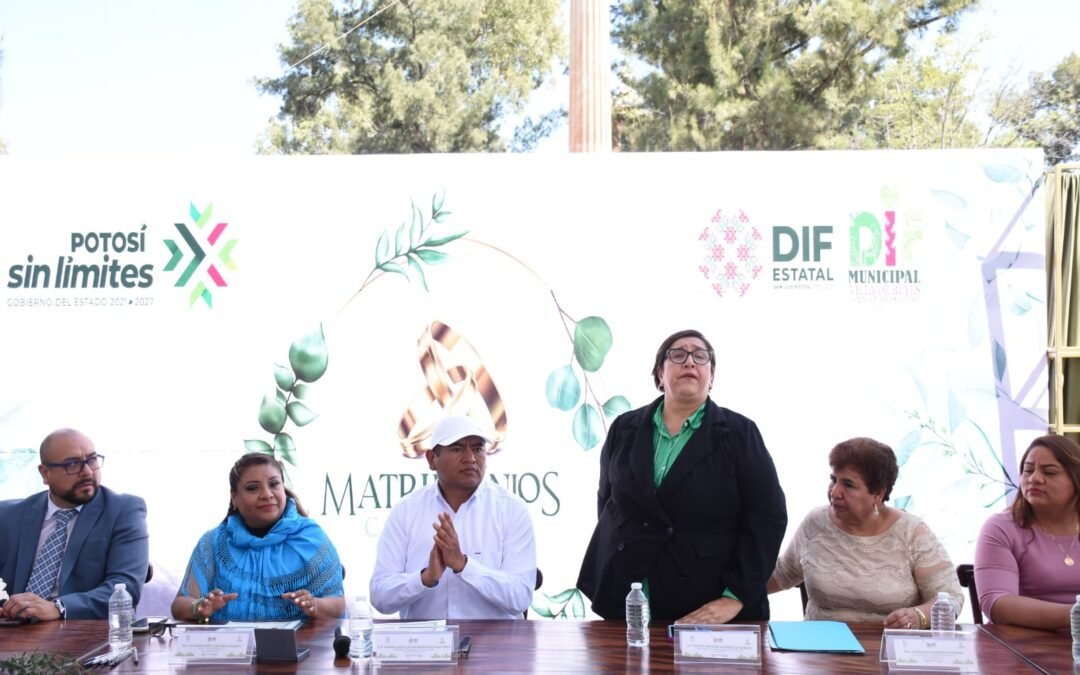 Presidente municipal de villa de Reyes Cp Ismael Hernández celebra matrimonios comunitarios Uniendo familias con ceremonia civil